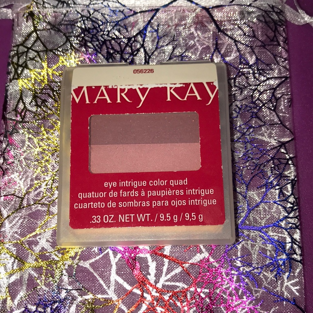 Mary Kay eye intrigue color quad New